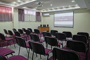 River Star Hotel