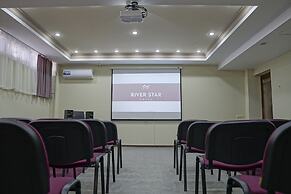 River Star Hotel