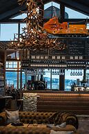 Mountain Lodge