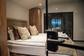 Mountain Lodge