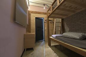 Inno Guesthouse & Bar Hongdae - Hostel
