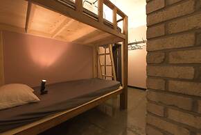 Inno Guesthouse & Bar Hongdae - Hostel