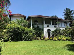 The Villa Green Inn