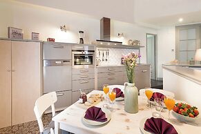 Habitat Apartments Alaia