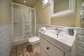 Habitat Apartments Alaia