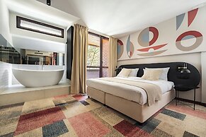 FOREST HOTEL