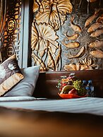 Renea Cruises Halong