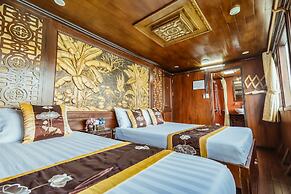 Renea Cruises Halong