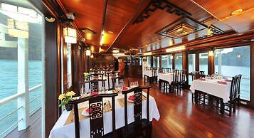 Renea Cruises Halong