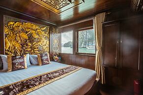 Renea Cruises Halong
