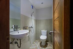 Hartaning House by Pramana Villas