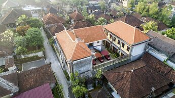 Hartaning House by Pramana Villas