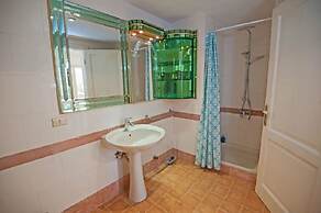 Chic 4-Bedroom White Villa for Rent in El Gouna Egypt