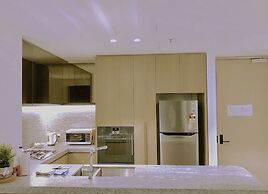 Pride Fawkner Apartments