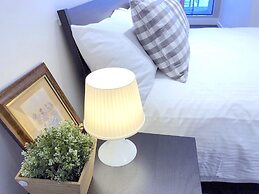 Pride Fawkner Apartments