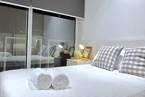 Fawkner Apartment Bay-view LX