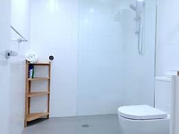 Brand New Stunning Home with Garden