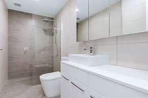 Pride Benleigh Apartment with Garden