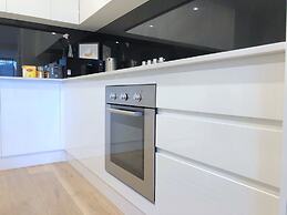 Pride Benleigh Apartment with Garden