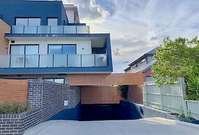 Pride Benleigh Apartment with Garden