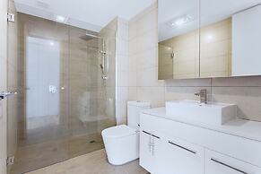 Pride Benleigh Apartment with Garden