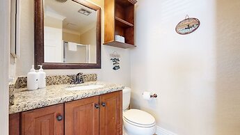 Horizons 4 165 Updated Condo, Walk to Town, On Shuttle Route to Lodges