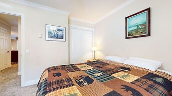 Horizons 4 165 Updated Condo, Walk to Town, On Shuttle Route to Lodges