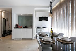 Fabulous Sea View Apartment