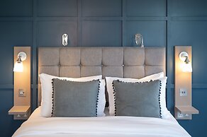 The Bridge in Barnes