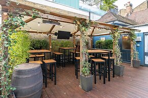 The Bridge in Barnes