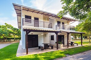 Paraiso Tropical Apartamentos e Camping