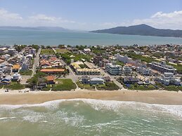 Paraiso Tropical Apartamentos e Camping