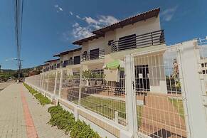 Paraiso Tropical Apartamentos e Camping