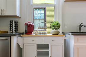 Vibrant Uptown Condos