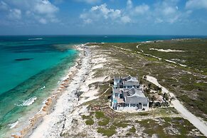 Ambergris Cay Private Island – All Inclusive – PLS Island Hopper Fligh