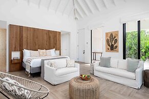 Ambergris Cay Private Island – All Inclusive – PLS Island Hopper Fligh