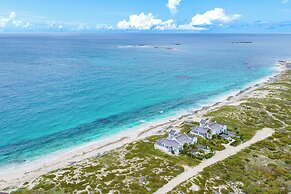 Ambergris Cay Private Island – All Inclusive – PLS Island Hopper Fligh