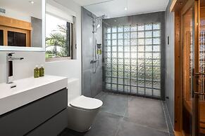 Ambergris Cay Private Island – All Inclusive – PLS Island Hopper Fligh