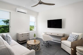 Ambergris Cay Private Island – All Inclusive – PLS Island Hopper Fligh