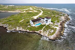 Ambergris Cay Private Island – All Inclusive – PLS Island Hopper Fligh