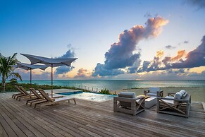 Ambergris Cay Private Island – All Inclusive – PLS Island Hopper Fligh