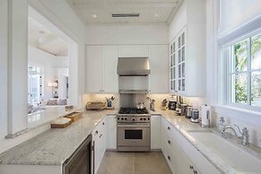 Ambergris Cay Private Island – All Inclusive – PLS Island Hopper Fligh