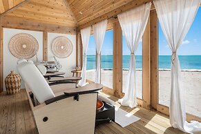 Ambergris Cay Private Island – All Inclusive – PLS Island Hopper Fligh