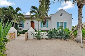 Ambergris Cay Private Island – All Inclusive – PLS Island Hopper Fligh