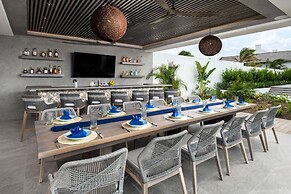 Ambergris Cay Private Island – All Inclusive – PLS Island Hopper Fligh