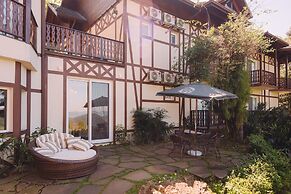 Hotel Jardins da Colina