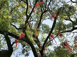 FangLian Lake Holiday Resort