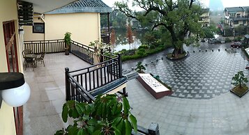 FangLian Lake Holiday Resort