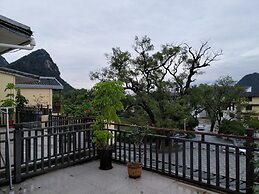 FangLian Lake Holiday Resort