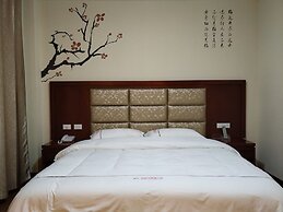 FangLian Lake Holiday Resort